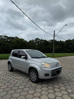 FIAT UNO 1.0 EVO VIVACE 8V FLEX 4P MANUAL
